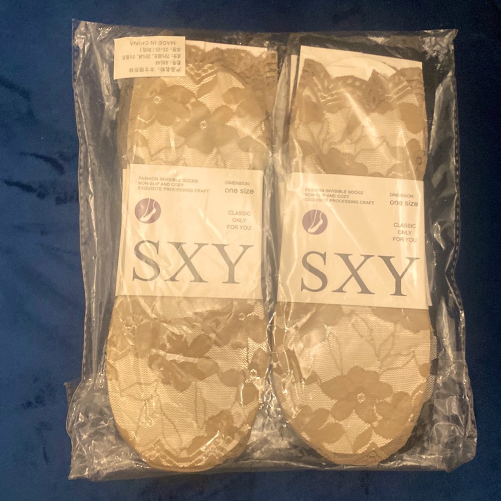 Lace shocks 8 Pairs